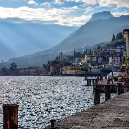 Al Porticciolo Apartmán Gargnano